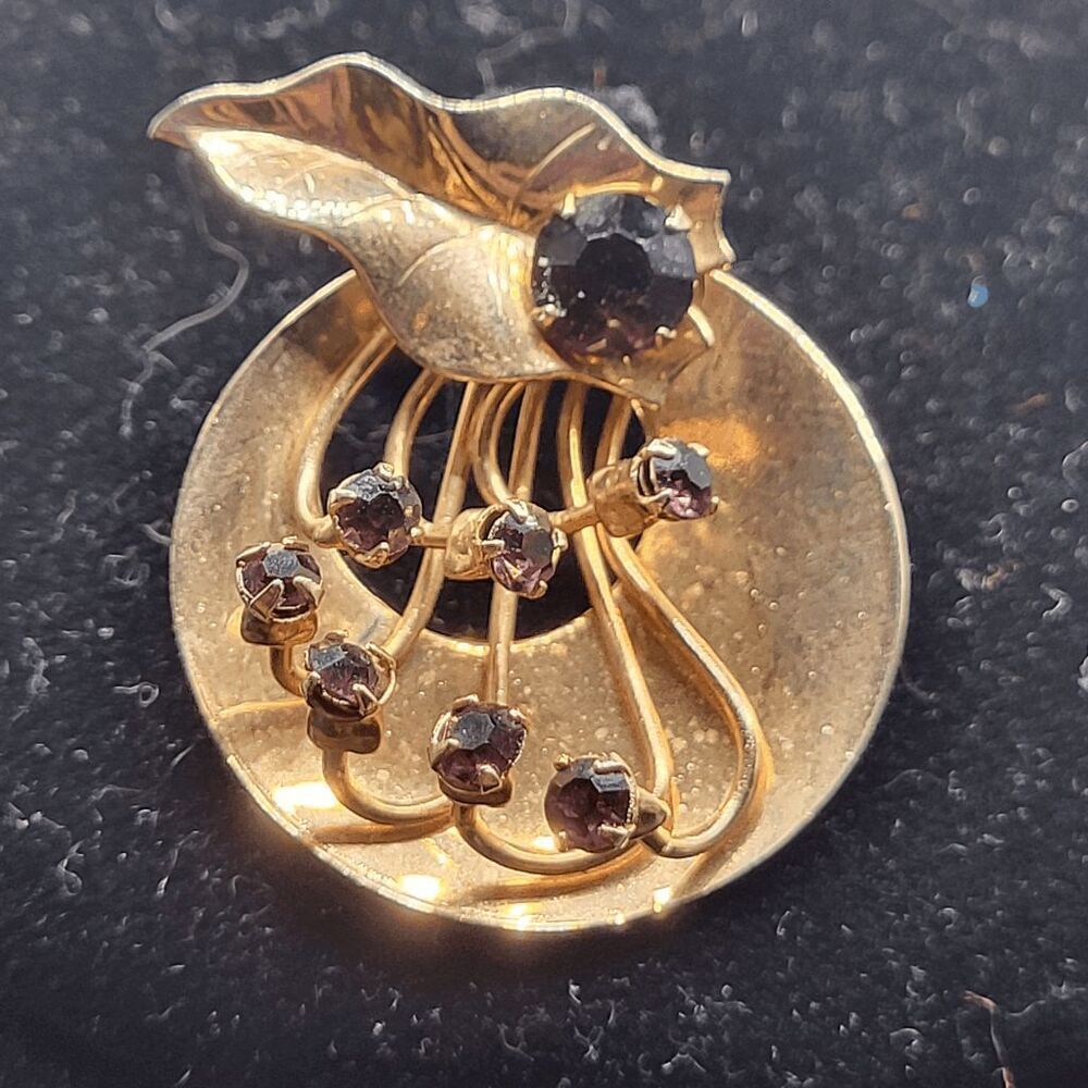 Abstract Circular Gold Amethyst Brooch - 1.25"